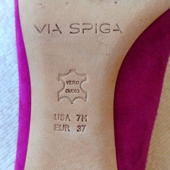 NEW Fierce and Fabulous Via Spiga Fuschia Suede Pumps - Picture 7 of 9